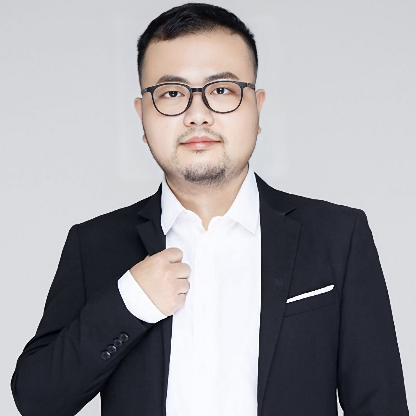 數據科學學院   敬馮時 助理教授  